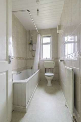  Image of 2 bedroom Flat for sale in Isla Road Kirriemuir DD8 at Isla Road  Kirriemuir, DD8 5AQ