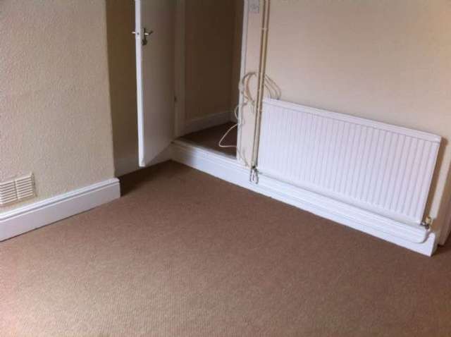  Image of 2 bedroom Terraced house to rent in Ewart Road Nottingham NG7 at Ewart Road Forest Fields Nottingham, NG7 6HG