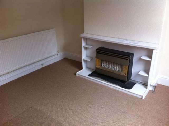  Image of 2 bedroom Terraced house to rent in Ewart Road Nottingham NG7 at Ewart Road Forest Fields Nottingham, NG7 6HG