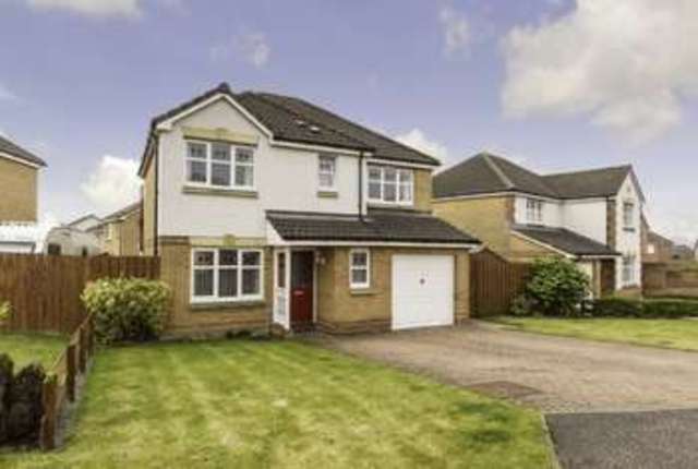  Image of 4 bedroom Detached house for sale in Vorlich Drive Broughty Ferry Dundee DD5 at Vorlich Drive  Dundee, DD5 3UL