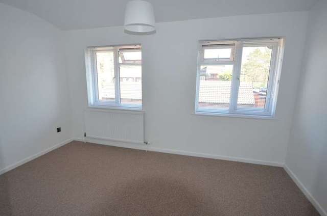  Image of 2 bedroom Detached house to rent in Porchester Ascot SL5 at Ascot, SL5 9DY