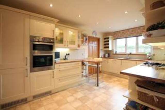  Image of 4 bedroom Bungalow for sale in Loch Park Saline Dunfermline KY12 at Loch Park  Dunfermline, KY12 9UY