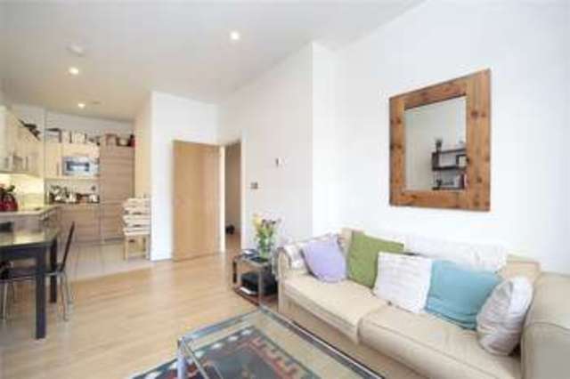  Image of 1 bedroom Apartment for sale in Cornell Square London SW8 at Wandsworth Road Nine Elms Wandsworth Road, SW8 2ER
