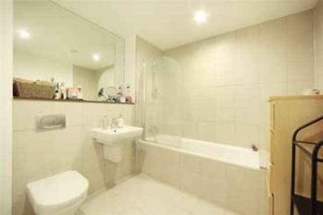 Image of 1 bedroom Apartment for sale in Cornell Square London SW8 at Wandsworth Road Nine Elms Wandsworth Road, SW8 2ER