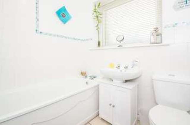  Image of 2 bedroom Flat for sale in Barnton Court Edinburgh EH4 at Barnton Court Barnton Edinburgh, EH4 6EH