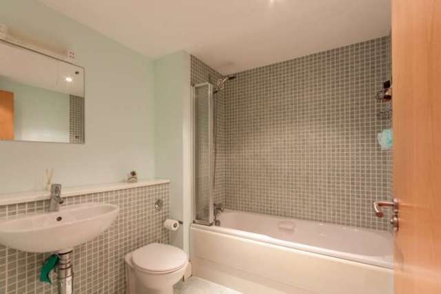  Image of 3 bedroom Flat for sale in Cables Wynd Edinburgh EH6 at Cables Wynd  Edinburgh, EH6 6DU