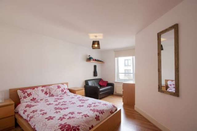  Image of 3 bedroom Flat for sale in Cables Wynd Edinburgh EH6 at Cables Wynd  Edinburgh, EH6 6DU