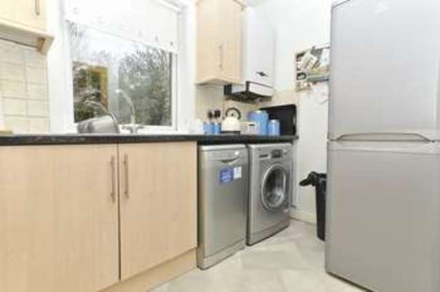  Image of 2 bedroom Flat for sale in Inglis Green Road Edinburgh EH14 at Inglis Green Road Longstone Edinburgh, EH14 1TN