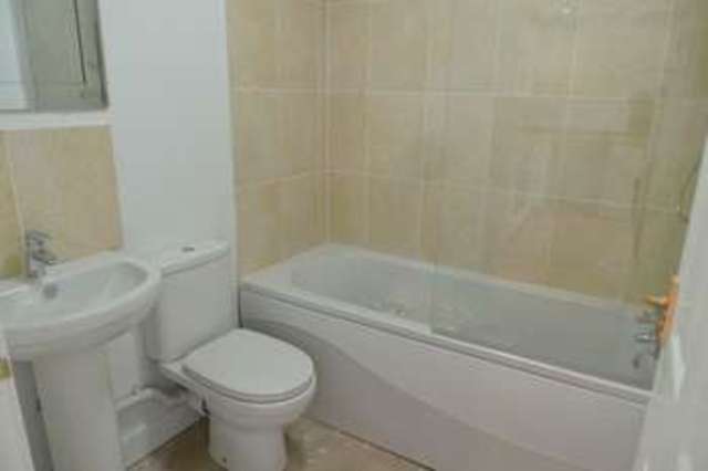  Image of 1 bedroom Flat to rent in Abbey Street Rugby CV21 at Abbey Street Rugby Newbold on Avon, CV21 3LL