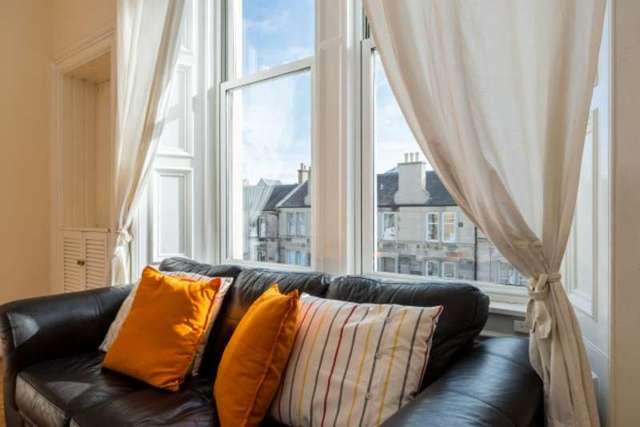  Image of 2 bedroom Flat for sale in Elm Row Edinburgh EH7 at Elm Row  Edinburgh, EH7 4AQ