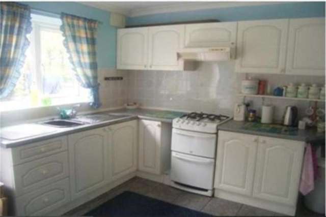  Image of 2 bedroom Terraced house to rent in Abbey Bridge Nottingham NG7 at Nottingham, NG7 2NH