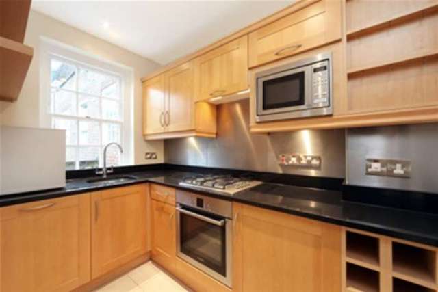  Image of 3 bedroom Detached house to rent in Abbotsbury Close London W14 at London, W14 8EQ
