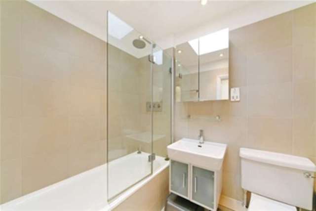  Image of 3 bedroom Detached house to rent in Abbotsbury Close London W14 at London, W14 8EQ