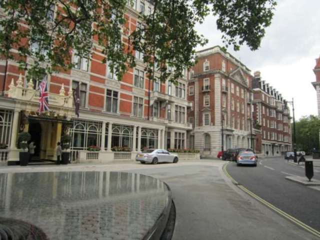  Image of 2 bedroom Apartment to rent in Adams Row London W1K at Adams Row Mayfair London, W1K 2LA