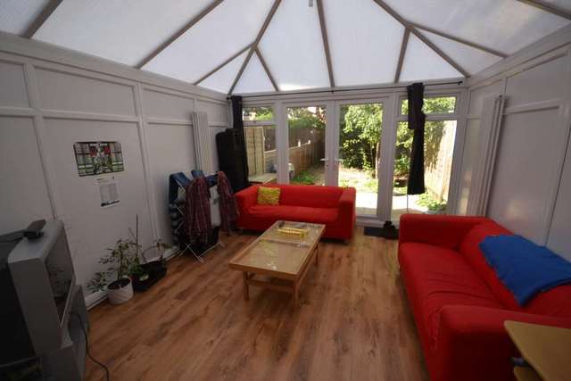  Image of 1 bedroom House Share to rent in Addington Road Reading RG1 at Addington Road Town Reading, RG1 5PZ