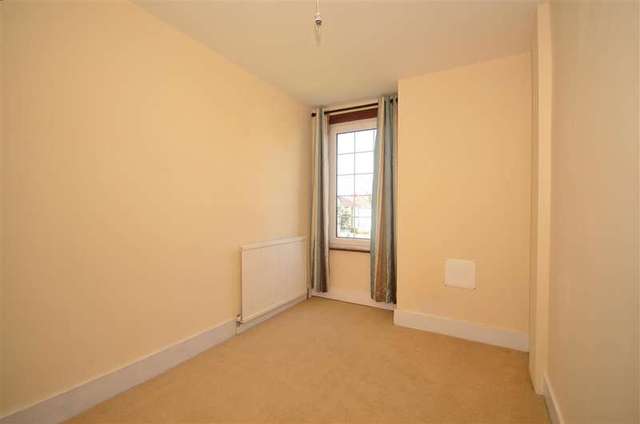  Image of 3 bedroom End of Terrace for sale in Albany Street Maidstone ME14 at Maidstone Kent Maidstone, ME14 5AJ