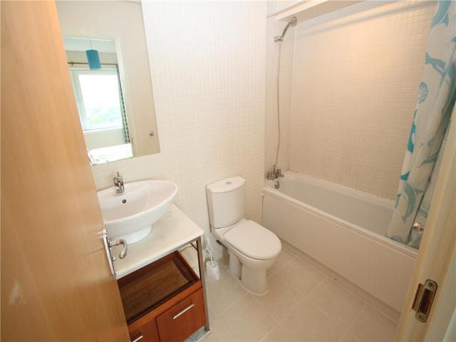  Image of 2 bedroom Flat to rent in Albion Gardens Edinburgh EH7 at Easter Road Edinburgh Edinburgh, EH7 5NS
