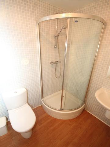  Image of 2 bedroom Flat to rent in Albion Gardens Edinburgh EH7 at Easter Road Edinburgh Edinburgh, EH7 5NS