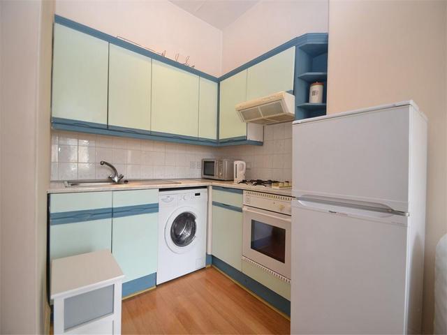  Image of 1 bedroom Flat to rent in Albion Road Edinburgh EH7 at Lochend Edinburgh Edinburgh, EH7 5QP