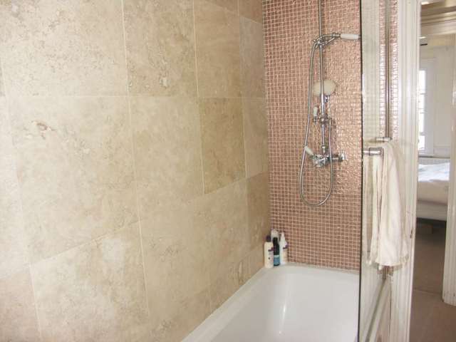  Image of 3 bedroom Cottage to rent in Malting Lane Aldbury Tring HP23 at Malting Lane Aldbury Tring, HP23 5RH