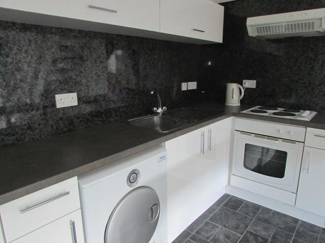  Image of 1 bedroom Flat to rent in Alloway Drive Newton Mearns Glasgow G77 at Newton Mearns East Renfrewshire East Renfrewshire, G77 5TG