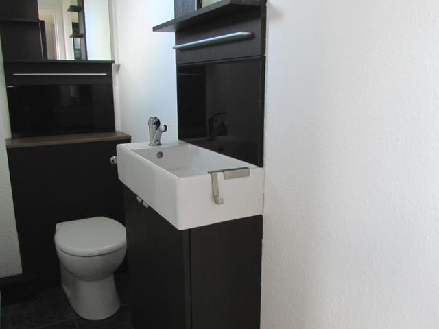  Image of 1 bedroom Flat to rent in Alloway Drive Newton Mearns Glasgow G77 at Newton Mearns East Renfrewshire East Renfrewshire, G77 5TG