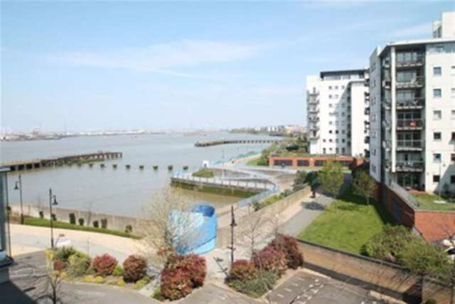  Image of 1 bedroom Flat to rent in Argyll Road London SE18 at London, SE18 6PL