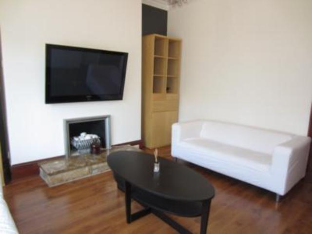  Image of 1 bedroom Flat to rent in Balmoral Place Aberdeen AB10 at West End Aberdeen Aberdeen, AB10 6HP