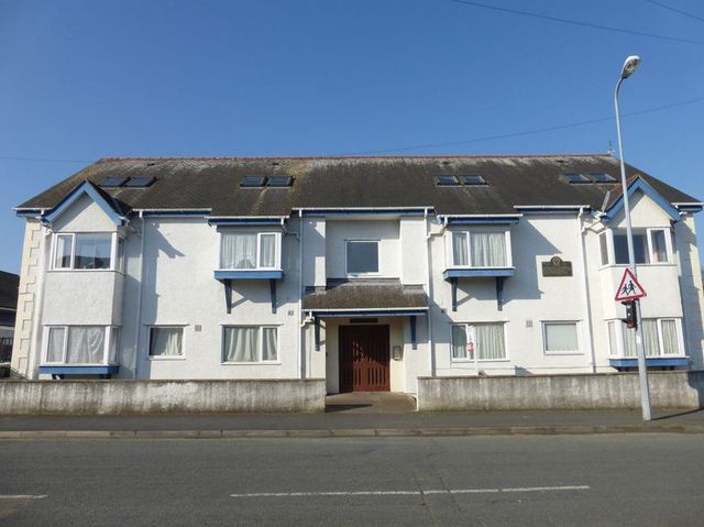  Image of 1 bedroom Flat for sale in Neuadd Yr Eglwys Glynne Road Bangor LL57 at Glynne Road  Bangor, LL57 1BJ
