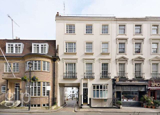  Image of 2 bedroom Apartment to rent in Bathurst Street London W2 at Bathurst Street Bayswater London, W2 2SD