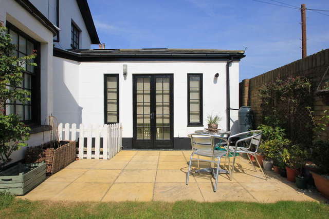  Image of 2 bedroom Flat for sale in Beaufort Road Kingston upon Thames KT1 at Kingston Upon Thames Surrey, KT1 2TH