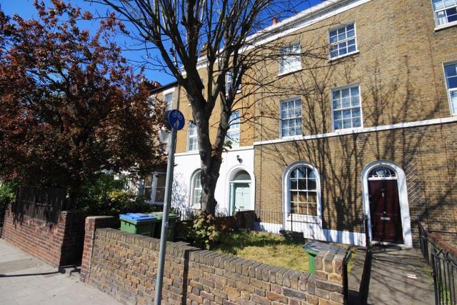  Image of 2 bedroom Apartment to rent in Blackheath Road London SE10 at Greenwich, SE10 8PD