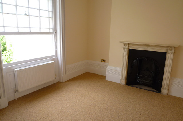  Image of 1 bedroom Flat to rent in Bloomsbury Place Brighton BN2 at 3 Bloomsbury Place  Brighton, BN2 1DA