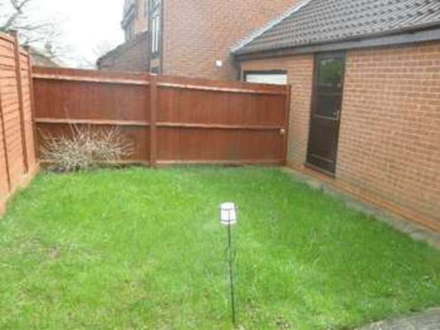  Image of 3 bedroom Semi-Detached house to rent in Blossom Close Worcester WR5 at Blossom Close  Worcester, WR5 1SN