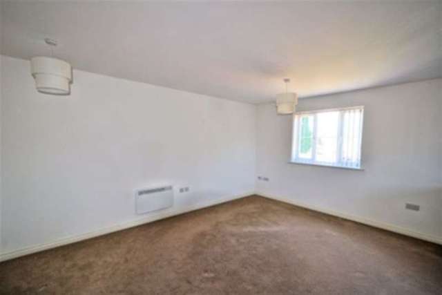  Image of 2 bedroom Flat to rent in Burberry Avenue Hucknall Nottingham NG15 at Nottingham, NG15 7EZ