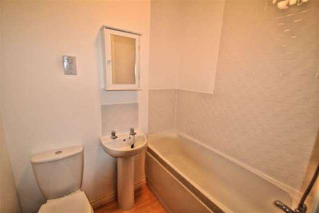  Image of 2 bedroom Flat to rent in Burberry Avenue Hucknall Nottingham NG15 at Nottingham, NG15 7EZ