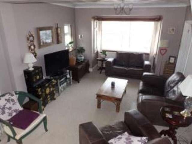  Image of 3 bedroom Bungalow for sale in Leigh Road Canvey Island SS8 at Canvey Island Essex Leigh Beck, SS8 0AW