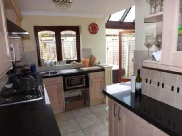 Image of 2 bedroom Bungalow for sale in Waarden Road Canvey Island SS8 at Canvey Island Essex Leigh Beck, SS8 9BE