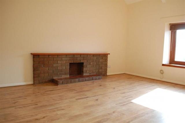  Image of 2 bedroom Flat to rent in Old St. Clears Road Johnstown Carmarthen SA31 at Woodbine Cottages  Carmarthen, SA31 3HL