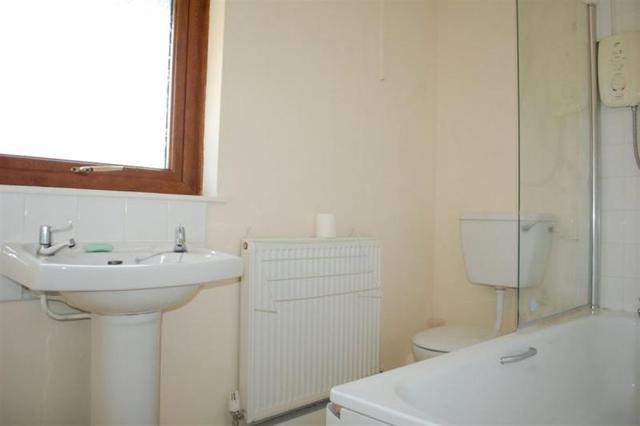  Image of 2 bedroom Flat to rent in Old St. Clears Road Johnstown Carmarthen SA31 at Woodbine Cottages  Carmarthen, SA31 3HL