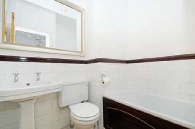  Image of 2 bedroom Flat to rent in Cavendish Road London NW6 at Kilburn London Brondesbury Park, NW6 7XP