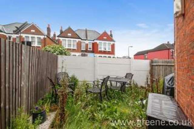  Image of 1 bedroom Flat to rent in Cedar Road London NW2 at Cricklewood London Cricklewood, NW2 6SS