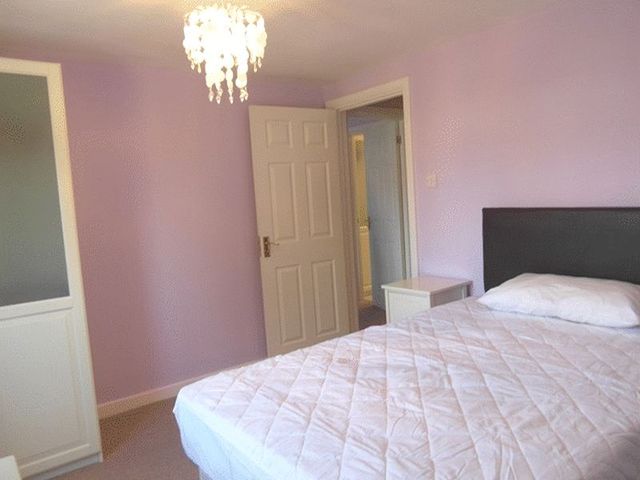  Image of 2 bedroom Property to rent in Cedars Road Beddington Croydon CR0 at Cedars Road  Croydon, CR0 4PT