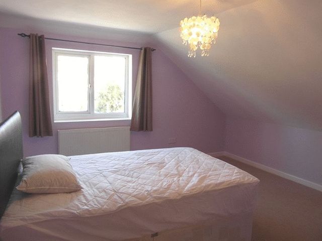  Image of 2 bedroom Property to rent in Cedars Road Beddington Croydon CR0 at Cedars Road  Croydon, CR0 4PT