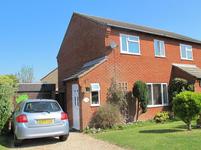  Image of 3 bedroom Semi-Detached house for sale in Chaffinch Way Lee-on-the-Solent PO13 at Chaffinch Way  Lee-On-The-Solent, PO13 8LD