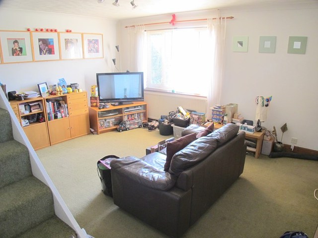  Image of 3 bedroom Semi-Detached house for sale in Chaffinch Way Lee-on-the-Solent PO13 at Chaffinch Way  Lee-On-The-Solent, PO13 8LD