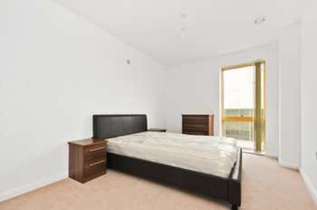  Image of 1 bedroom Flat to rent in Hansel Road London NW6 at 1 Hansel Road London Queen