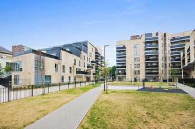  Image of 1 bedroom Flat to rent in Hansel Road London NW6 at 1 Hansel Road London Queen