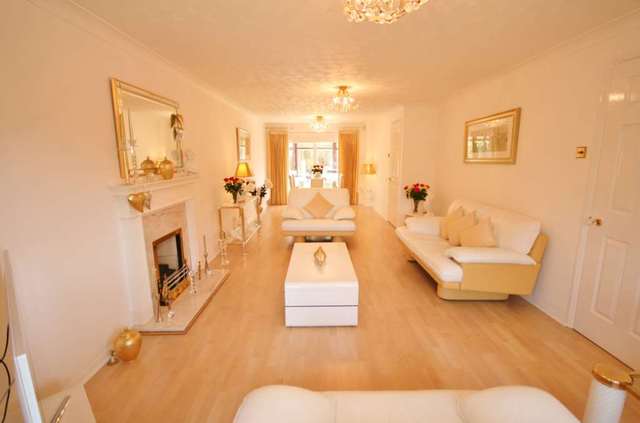  Image of 4 bedroom Detached house for sale in Sundew Road Hemel Hempstead HP1 at Sundew Road Chaulden Vale Hemel Hempstead, HP1 2DQ