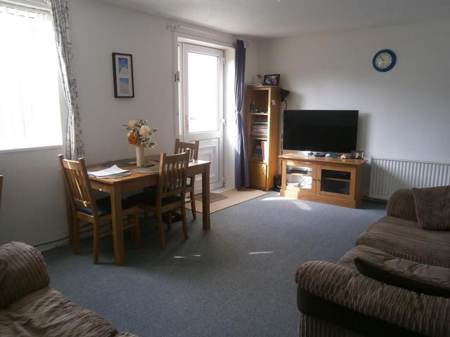 Image of 2 bedroom Flat to rent in Claverhouse Drive Edinburgh EH16 at Liberton Edinburgh Edinburgh, EH16 6DQ